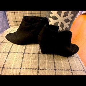 Chinese laundry faux suede wedge booties